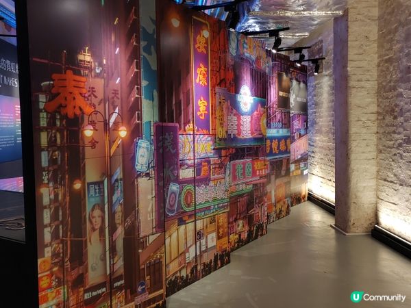 五光十色的《霓續》