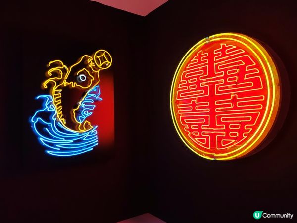 五光十色的《霓續》