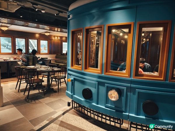 新港中心新開的日式昭和鐵路火車餐廳非常ig-able! 好多...