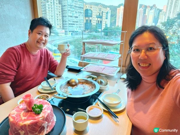 銅鑼灣新體驗！💺 電梯有位坐，仲食埋爆炒石頭鍋！🔥