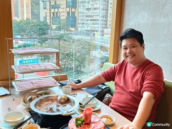 銅鑼灣新體驗！💺 電梯有位坐，仲食埋爆炒石頭鍋！🔥