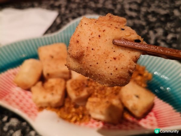 一間非常摩登的火鍋店帶有懷舊而有趣的氣氛