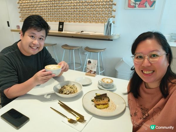 咖啡拉花藝術：飛馬與公雞