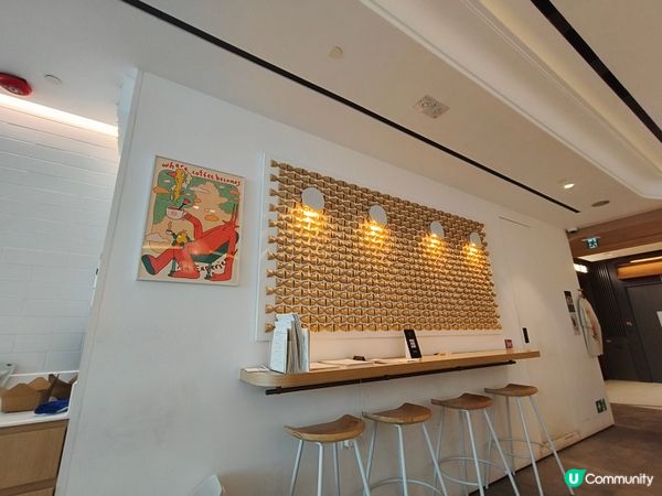 咖啡拉花藝術：飛馬與公雞