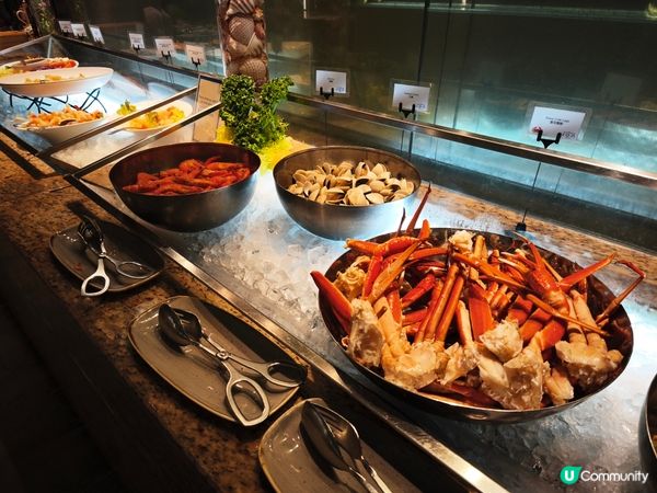 帶爸媽到黃竹坑I-O-N嘆自助餐😋