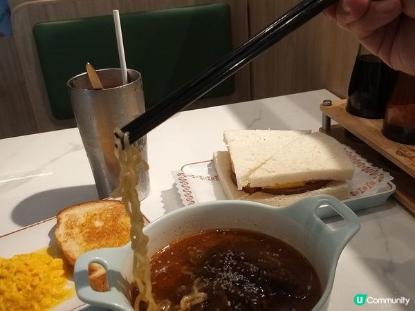 平凡但驚喜 茶記早餐
