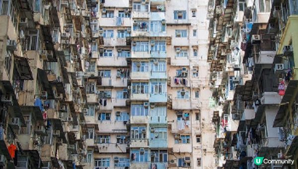 圖一是位於香港的怪獸大廈。這些大廈以其密集的結構和龐大的規模...