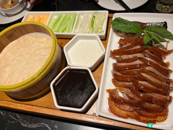 荀崗 豆腐煲✨ 又麻又辣的酸菜魚🐟 香噴噴的片皮鴨🪿還有炒麵