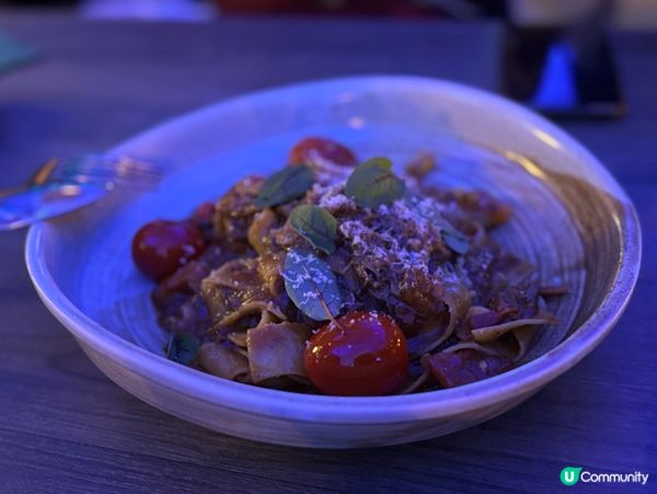 1.  煙燻肉乾脆！蒜片加持！🤤