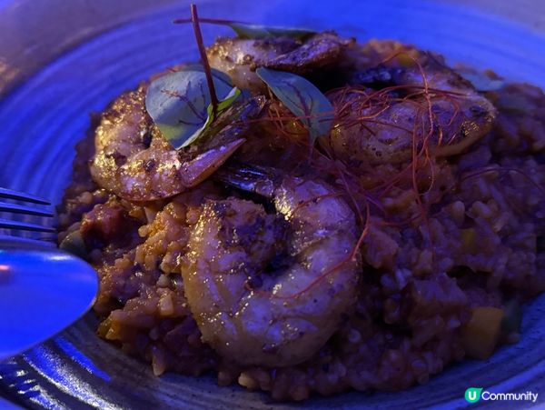 1.  煙燻肉乾脆！蒜片加持！🤤