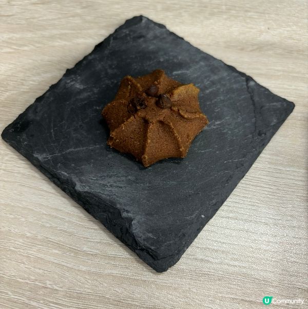 🎈 一塊平平無奇嘅曲奇餅,因為無添加所以冇咩味道,但係咁樣擺...