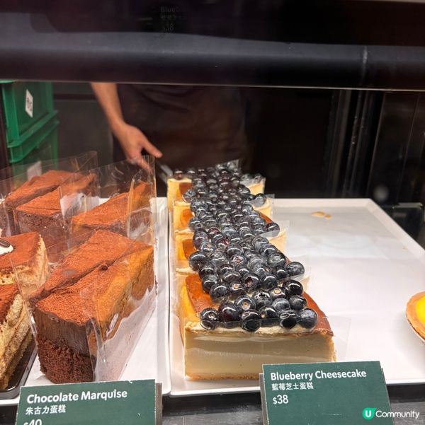 今日自己唔沖咖啡飲,新年後去買杯星巴克嚟飲｡初三赤口不宜拜年...