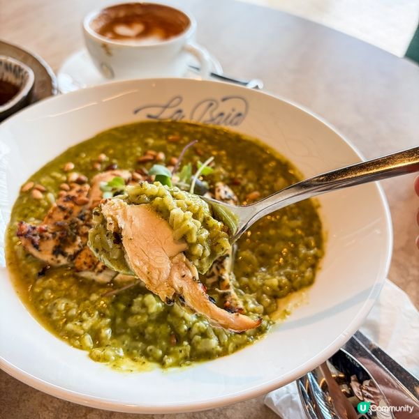 🌊 啟德體育園主場館後面嘅美食海灣真係一個好chill嘅地方...