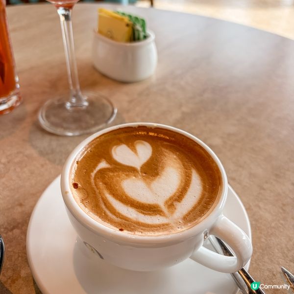 🌊 啟德體育園主場館後面嘅美食海灣真係一個好chill嘅地方...