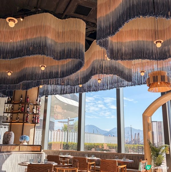 🌊 啟德體育園主場館後面嘅美食海灣真係一個好chill嘅地方...