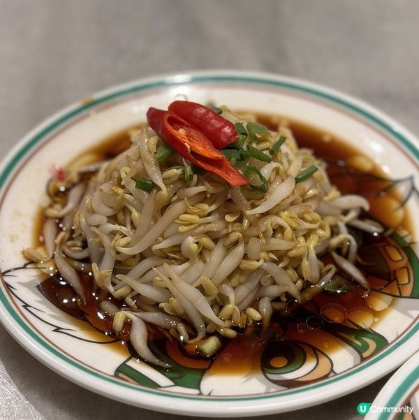 嚟到怡保當然要即刻衝去食經典芽菜雞啦!直衝去老字號安記,一坐...