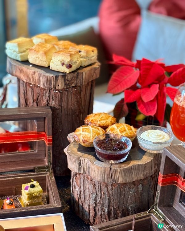 Conrad 聖誕下午茶😍