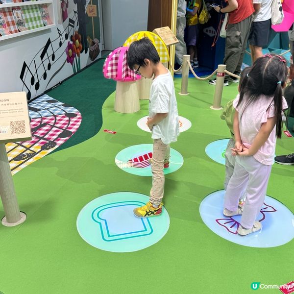 免費互動藝術展覽「玩出藝術，築出奇想」