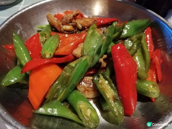 豬腩肉炒青紅辣椒