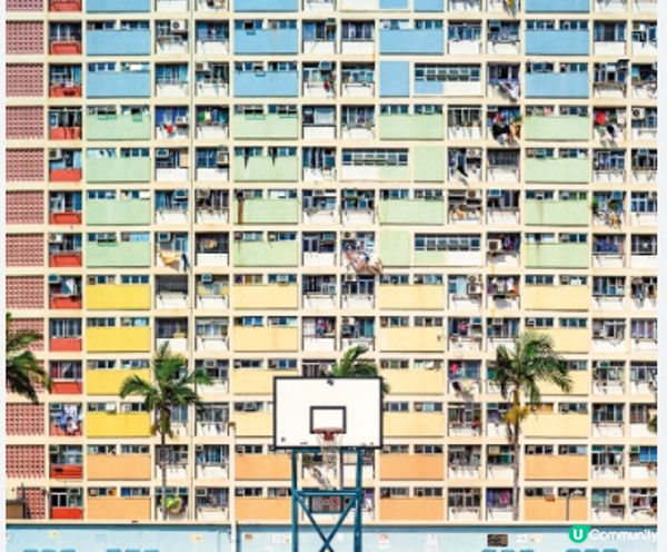 彩虹邨：擁有七彩色外牆的彩虹邨，每幢大廈都塗上不同顏色，形成...