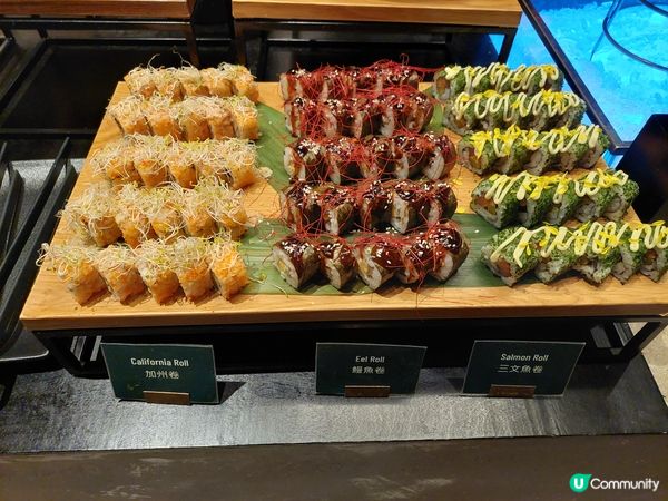 第一次黎呢間buffet, 原來熱食係自選既。