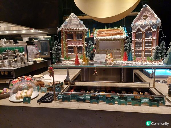 第一次黎呢間buffet, 原來熱食係自選既。