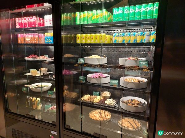 第一次黎呢間buffet, 原來熱食係自選既。