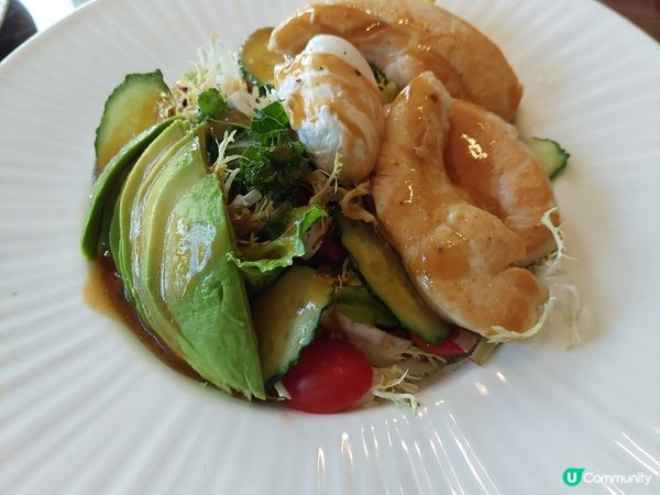 以上為香格里拉午餐之菜色，個人比較喜歡芒果甜點，不太甜，好清...