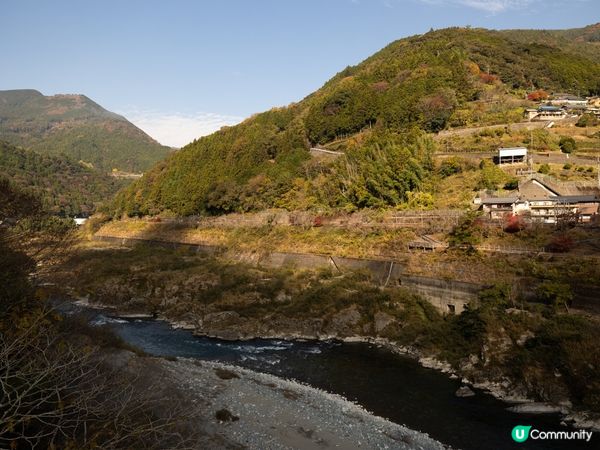 四國川流秘景觀光列車
