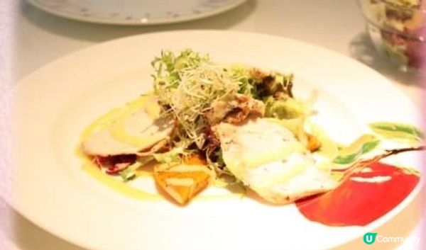 西餐裏面有沙律、湯、麵包做前菜，呢個意粉、鮮蝦牛柳……樣樣都...