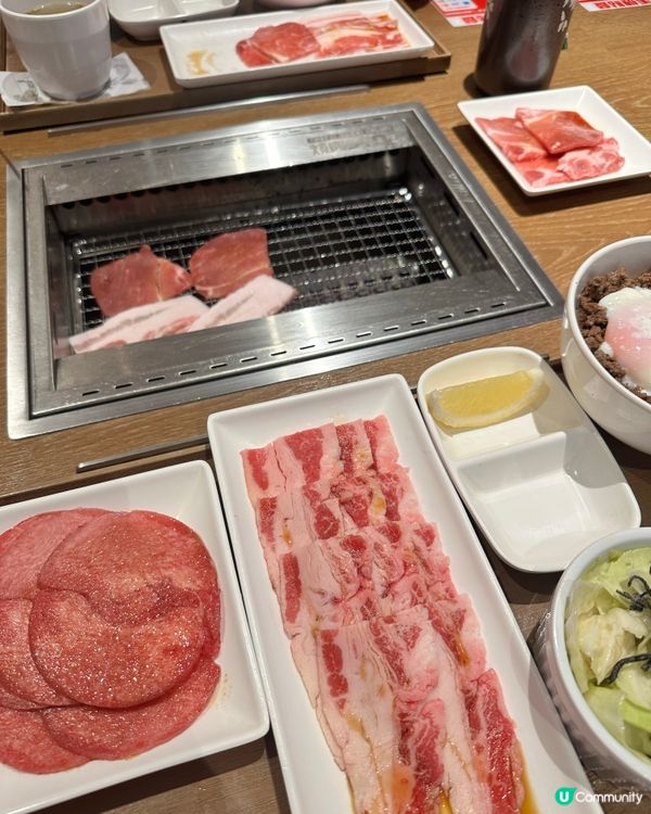 午餐享受燒肉😍