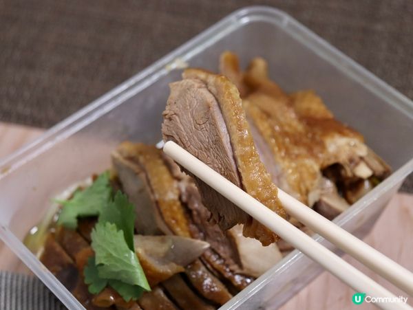 食潮州菜點可以唔食鹵水鵝，鹵水鵝件片好一件件，面頭有啲鵝片位...