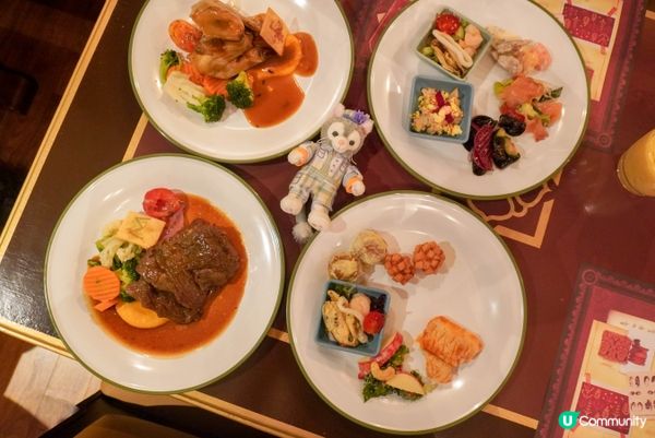 每次入香港迪士尼樂園都會在晚餐前離開去找吃的，因為園內餐廳的...