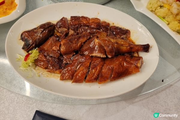 母親節當然少不了到母親最既茶樓享用晚餐，有咕嚕肉，燒味拼盤，...