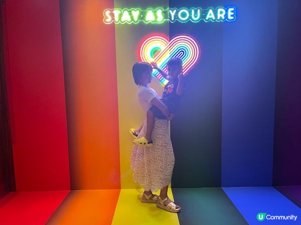 Hyatt 期間限定彩虹🌈蛋糕