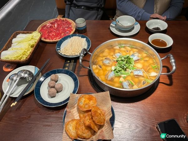 成個煲都係花甲蜆高質海鮮火鍋 - ¥59