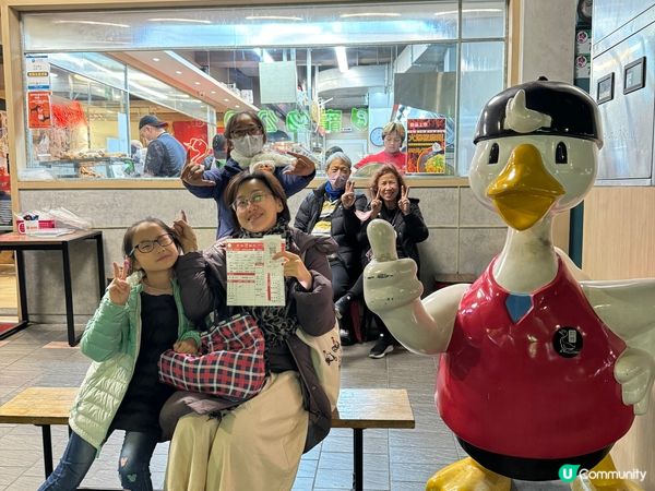 台北阿城鵝肉，米芝連推薦，煙燻鵝肉每片夾起來不但厚薄度一樣，...