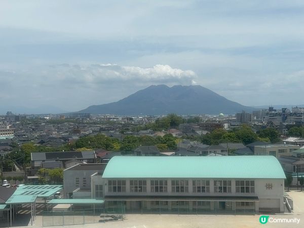 九州火車之旅，重點是由鹿兒島去子宿的玉子箱，沿途可以看見櫻島...