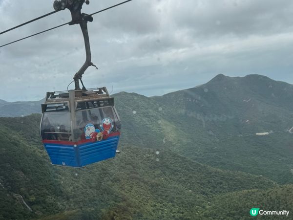 夏日打卡點是昂坪360，從小到大都很喜歡多啦A夢，剛好這個夏...