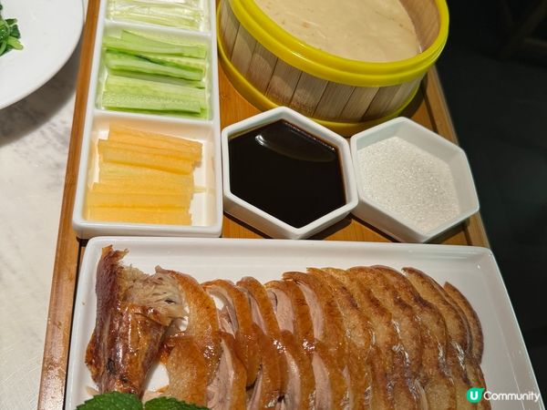 片皮鴨，炒通菜，糖醋肉