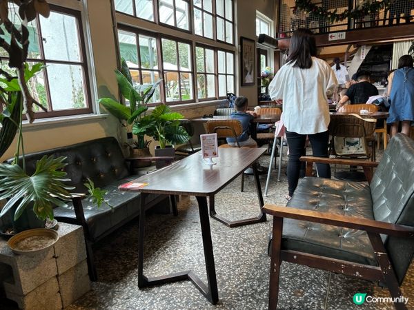 台灣嘉義｜廢溫室Greenhouse café，真的是在超大型溫室森林裡吃飯？！