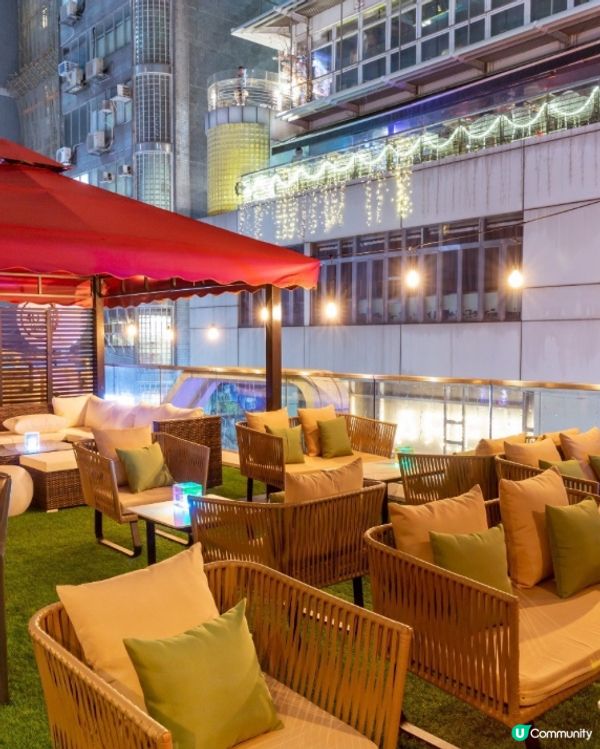 炭燒串燒酒吧，直播球賽，奧運