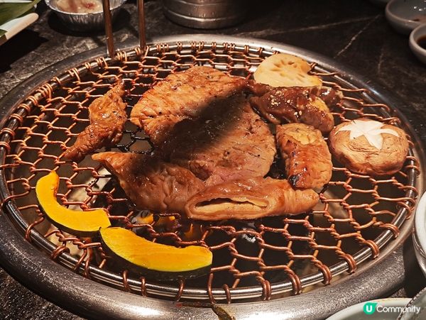 🥩 銅鑼灣「柞木炭家」燒肉：有氛圍，恰到好處的放鬆感🖤