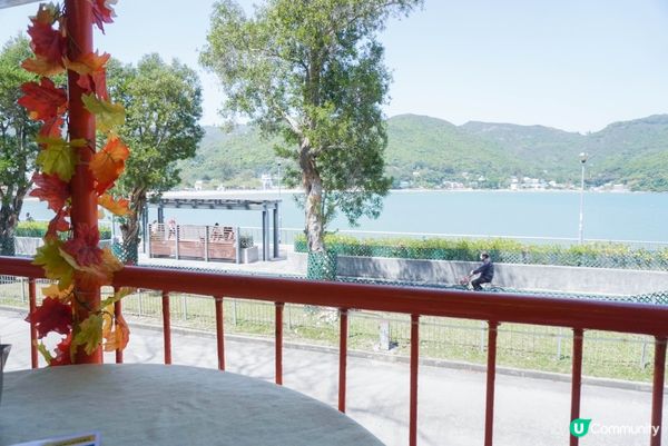 話說梅窩都有幾間大排檔吃海鮮、小炒，