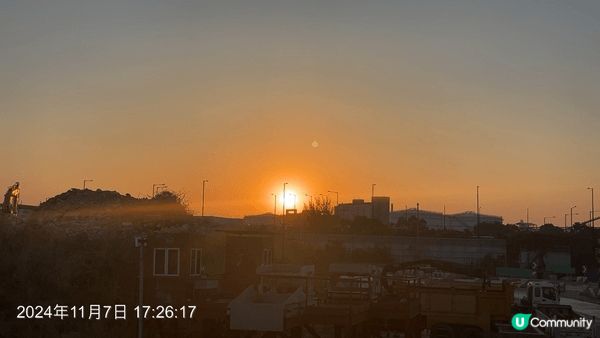 旭日初升，晨曦顯現。落日晚霞，更覺優雅。鬧市優美，更覺怡人。...