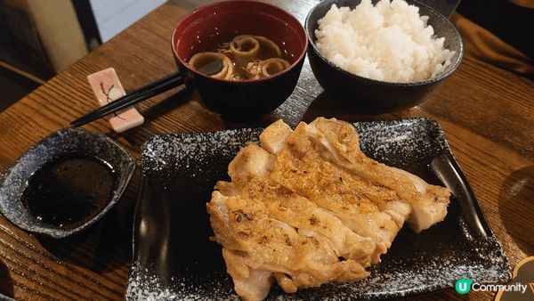 座落堅尼地城的焱居酒屋，食物性價比高，裝潢富日式，仿似身在日...