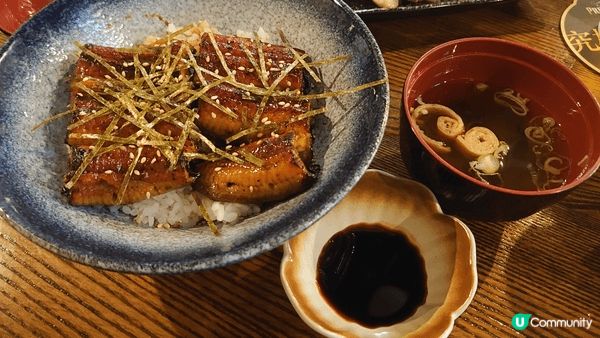 座落堅尼地城的焱居酒屋，食物性價比高，裝潢富日式，仿似身在日...