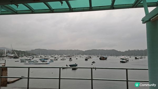 下雨天，趁週末有空去白沙灣，發呆一個下午也是一個不錯的放鬆，...