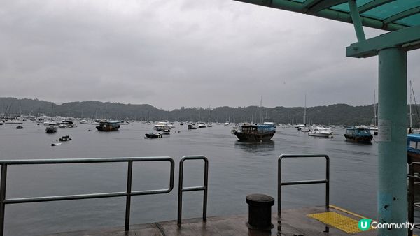 下雨天，趁週末有空去白沙灣，發呆一個下午也是一個不錯的放鬆，...