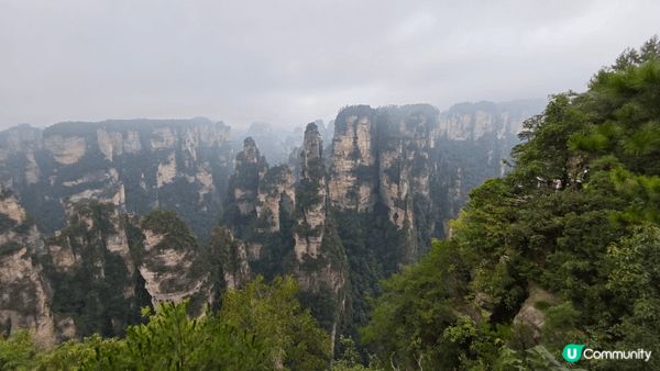 在旅遊淡季遊覽湖南張家界國家森林公園，不會很擠擁，可惜當日早...